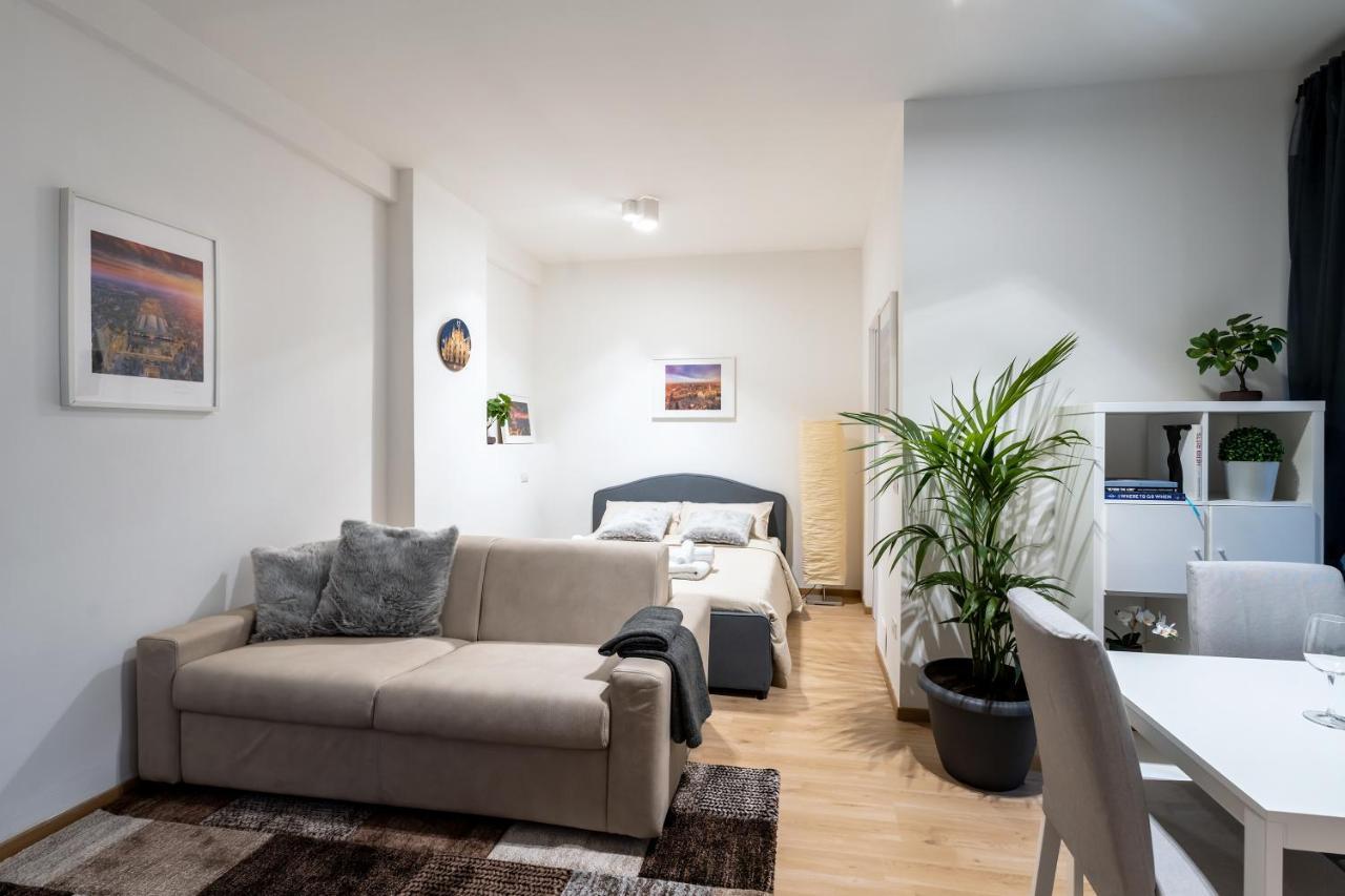 Suite 1,2 Porta Milano Centro Parking Free Luaran gambar
