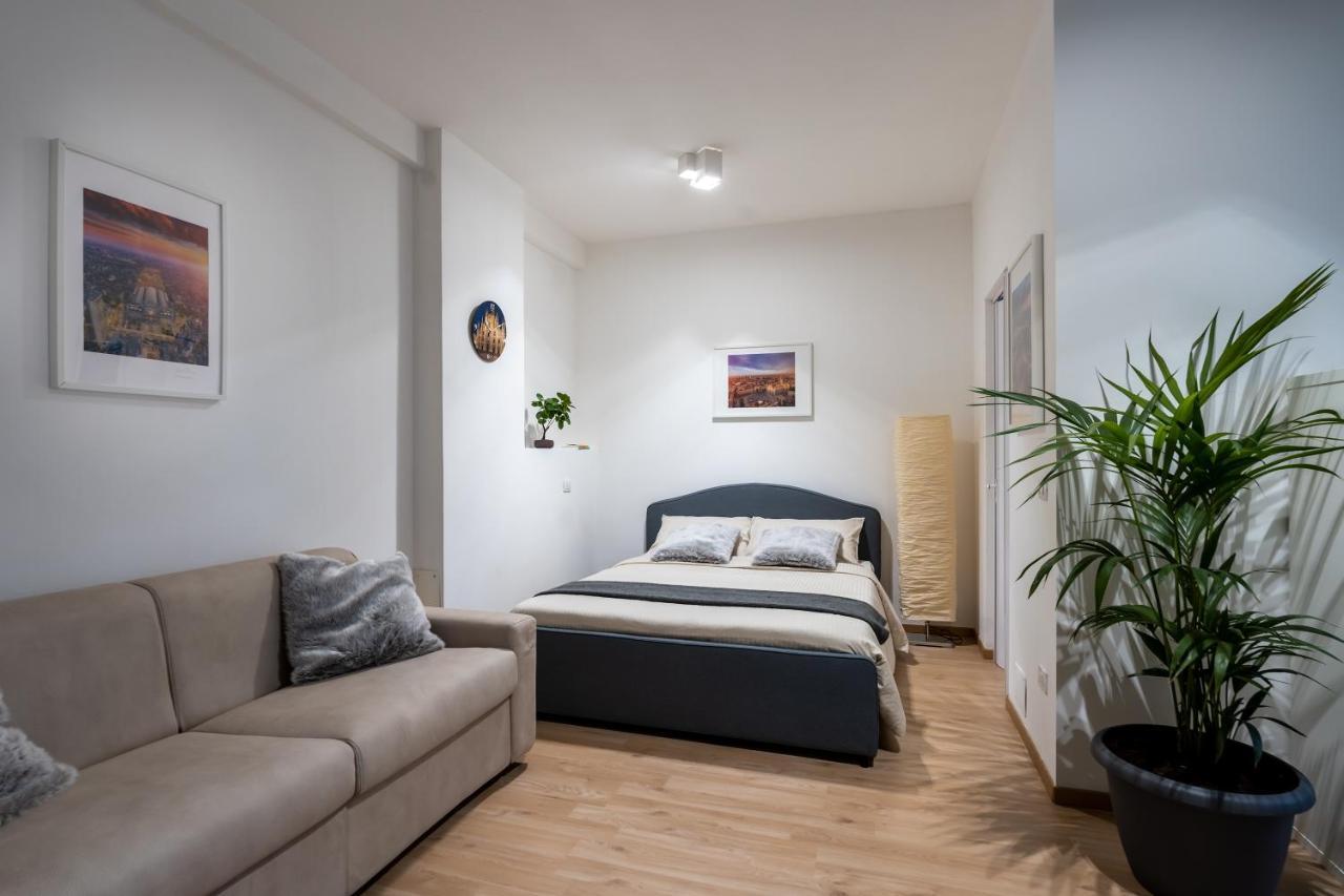 Suite 1,2 Porta Milano Centro Parking Free Luaran gambar